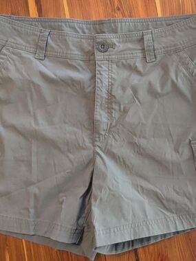 Eddie Bauer Lightweight Grey Cargo Shorts